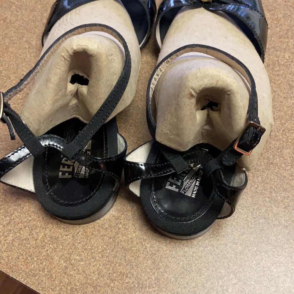 NWOT Salvatore Ferragamo Vara Bow Flats - Picture 3 of 10